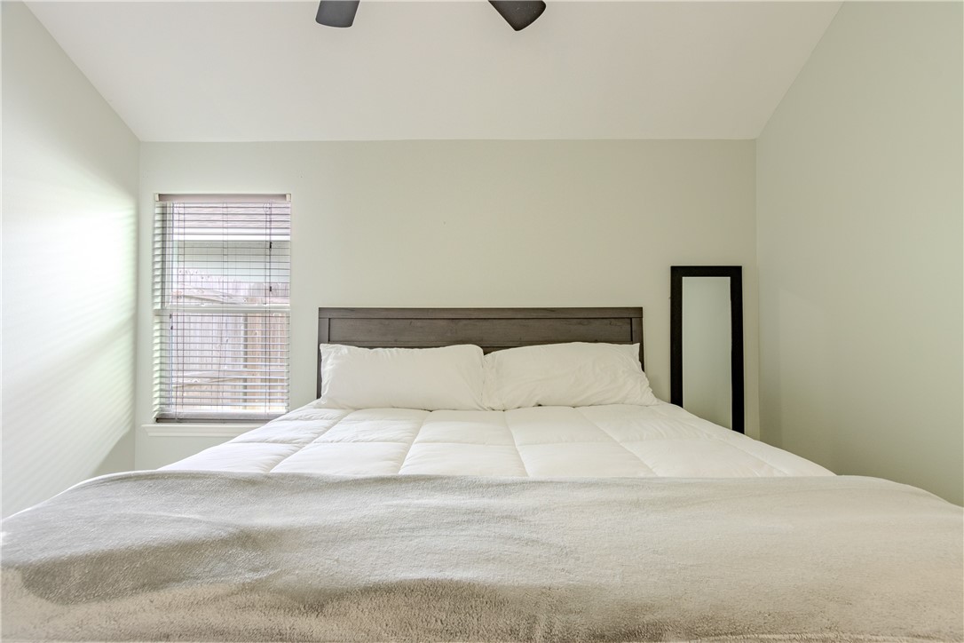 3709 Southlake Park Property Photo 19