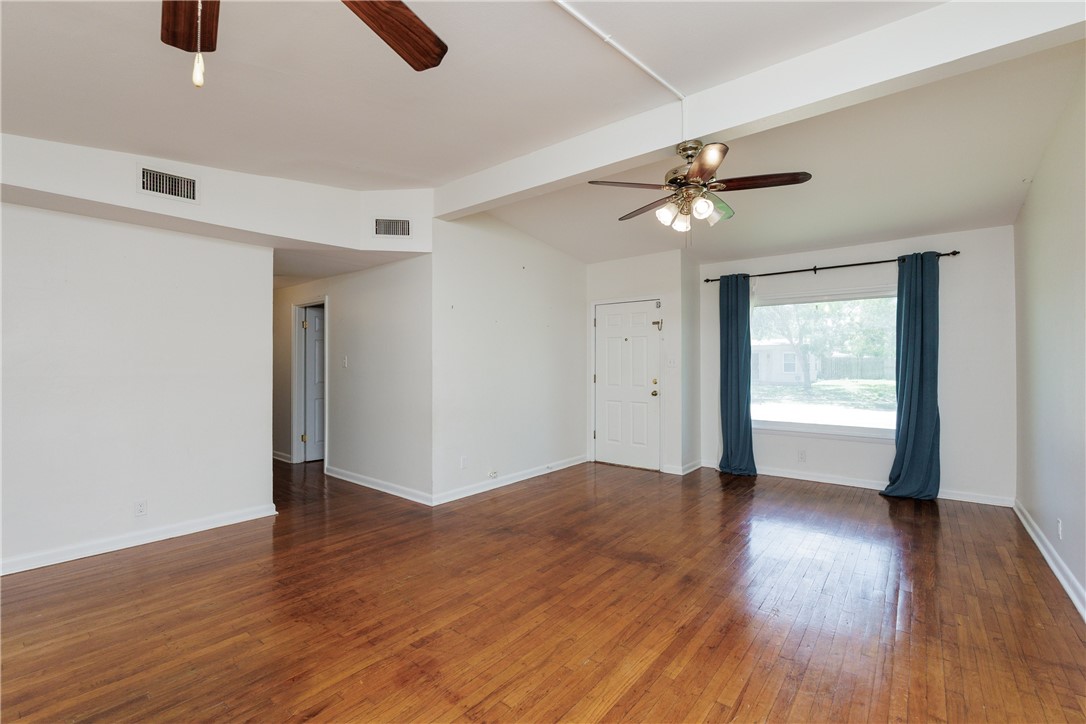5938 Lucille Dr Property Photo 11