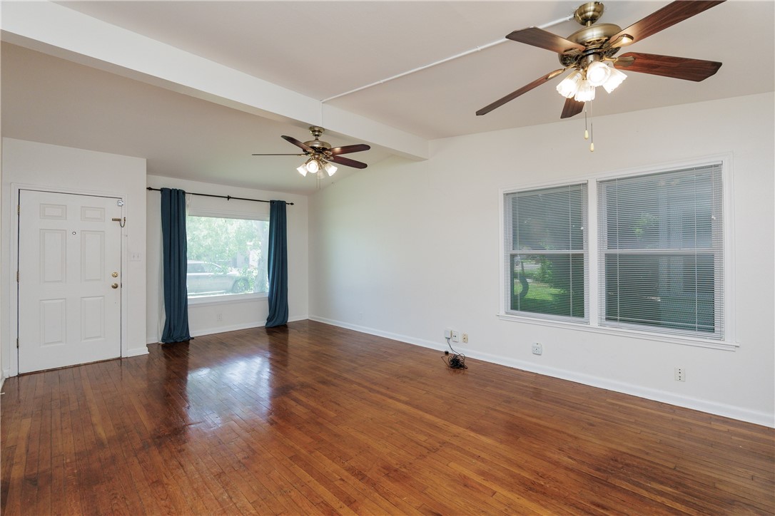 5938 Lucille Dr Property Photo 12