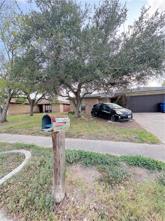 2817 Sage Brush Dr Property Photo 4