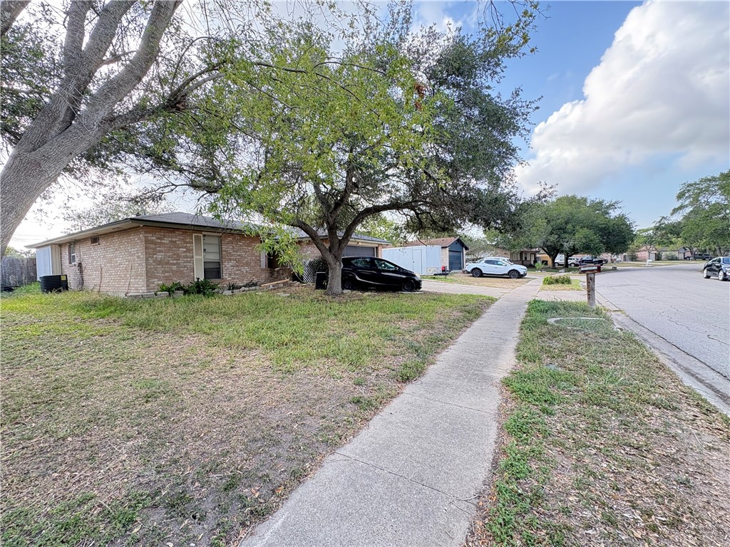 2817 Sage Brush Dr Property Photo 9