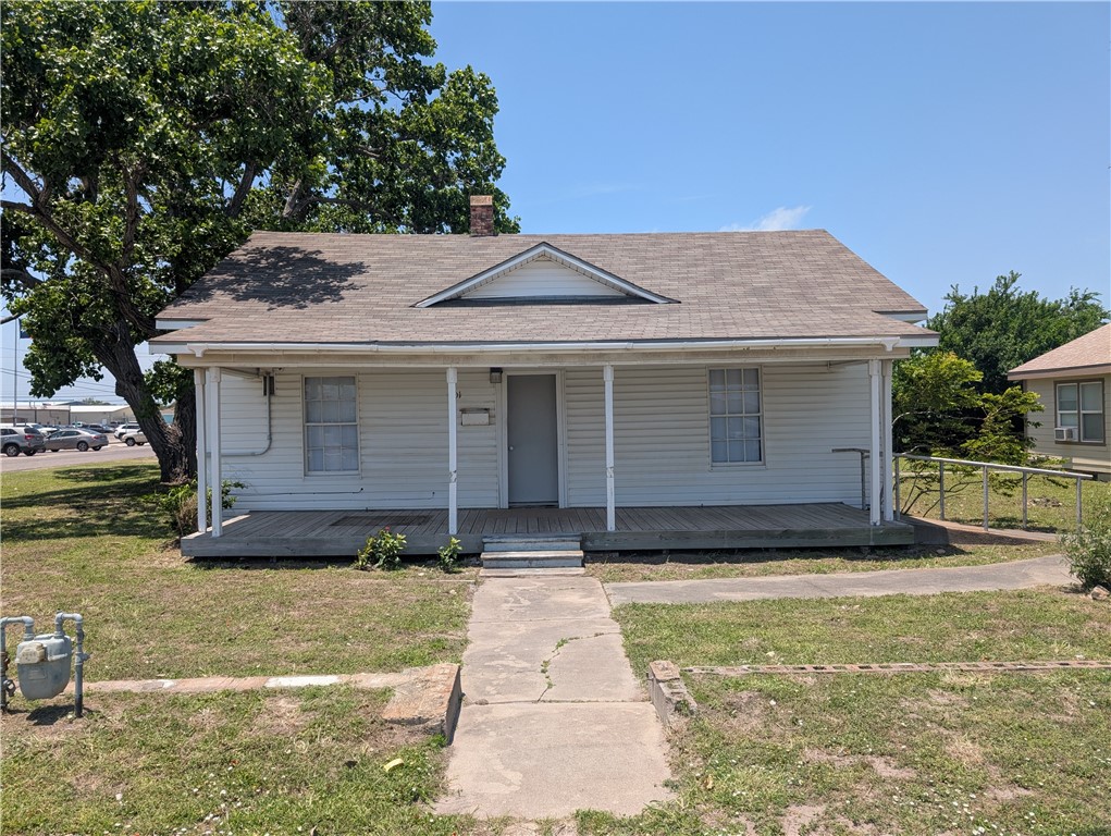 401 N Church St Property Photo