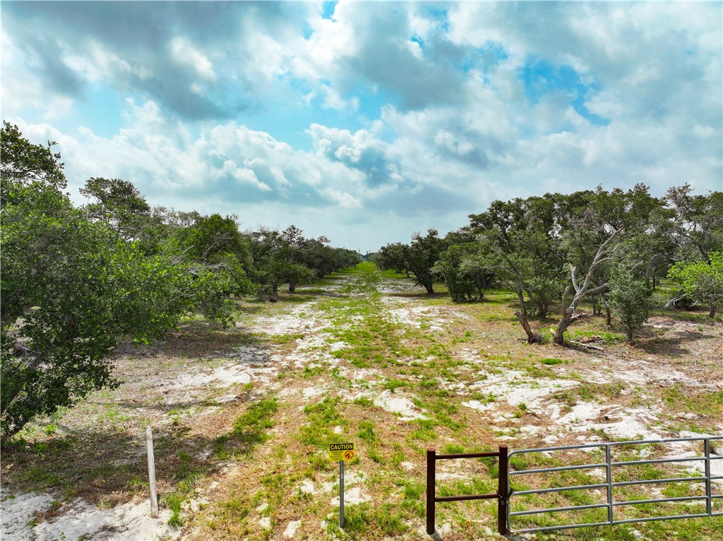 704 State Highway 35 Hwy Property Photo 25