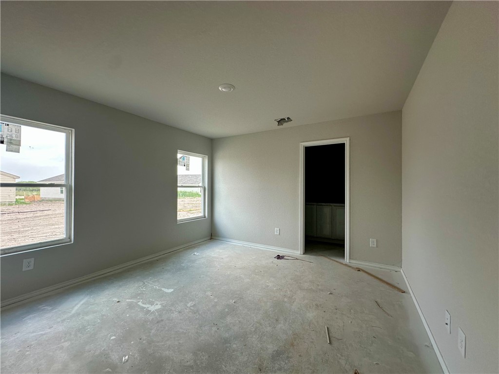 3505 Rebecca Dr Property Photo 8