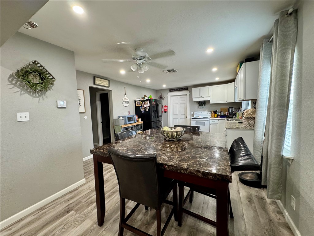 1505 Main Dr Property Photo 9