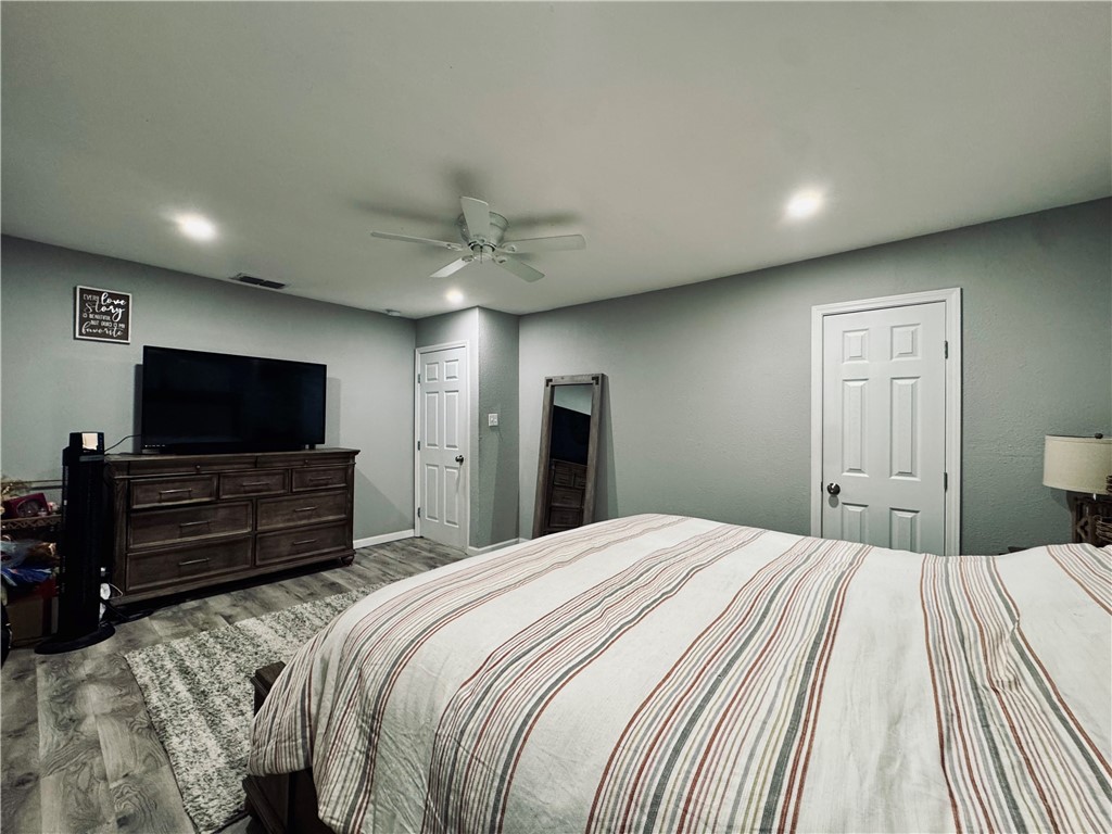1505 Main Dr Property Photo 16