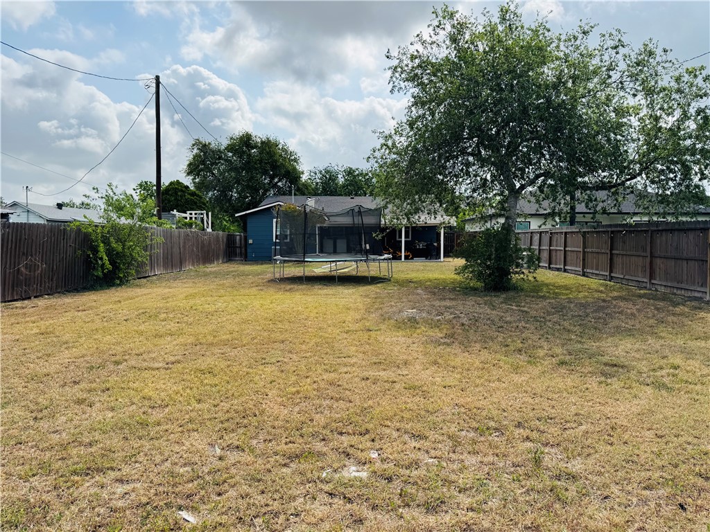 1505 Main Dr Property Photo 23