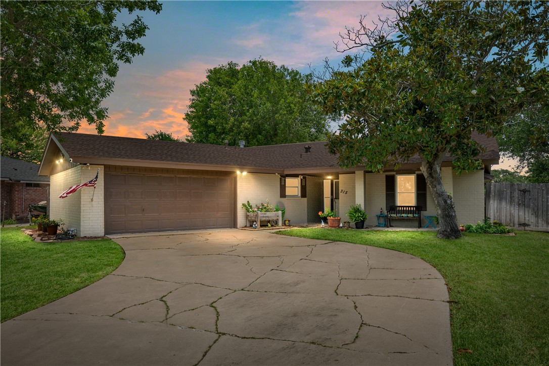 315 Seco Dr Property Photo 1