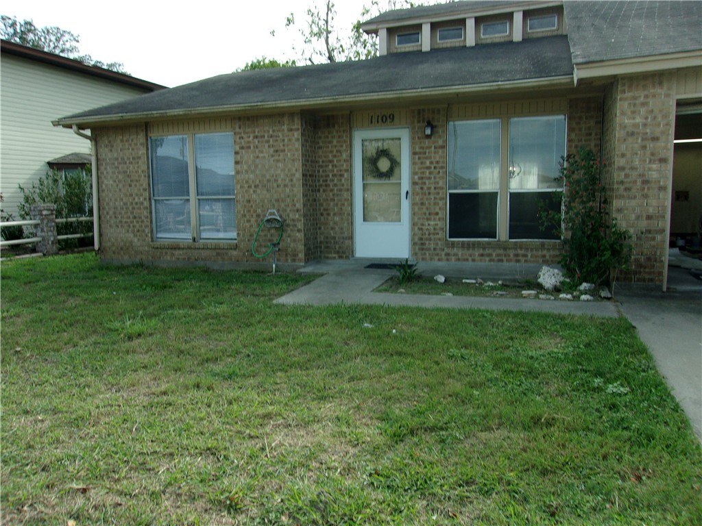 1109 Selkirk Dr Property Photo