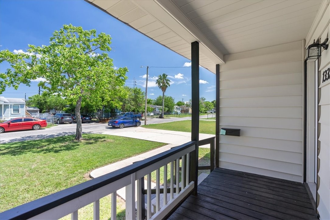 1337 Daytona Dr Property Photo 4