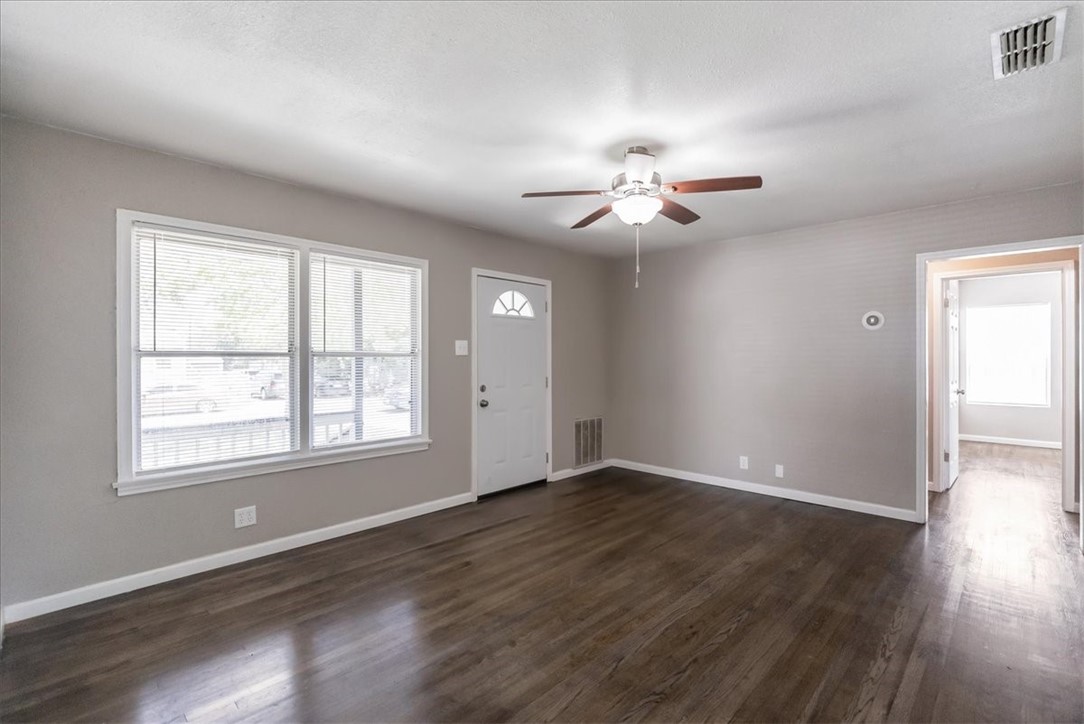 1337 Daytona Dr Property Photo 5