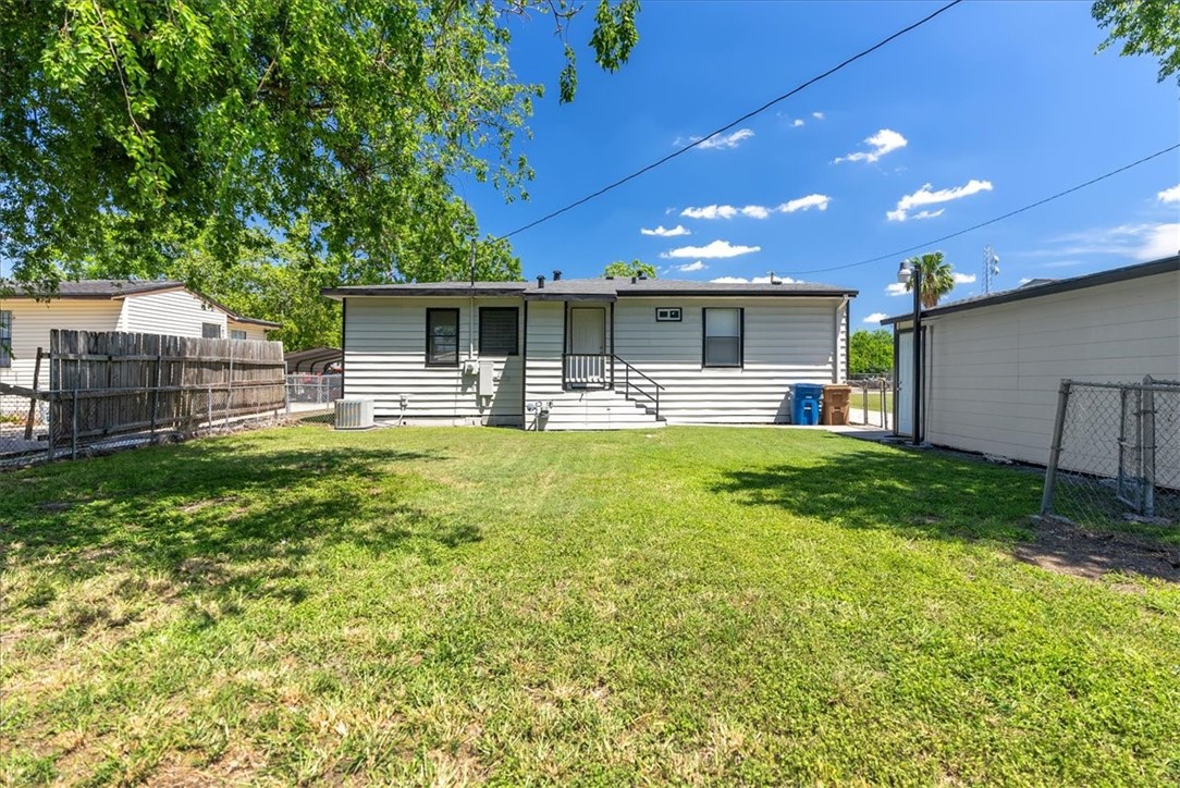 1337 Daytona Dr Property Photo 21