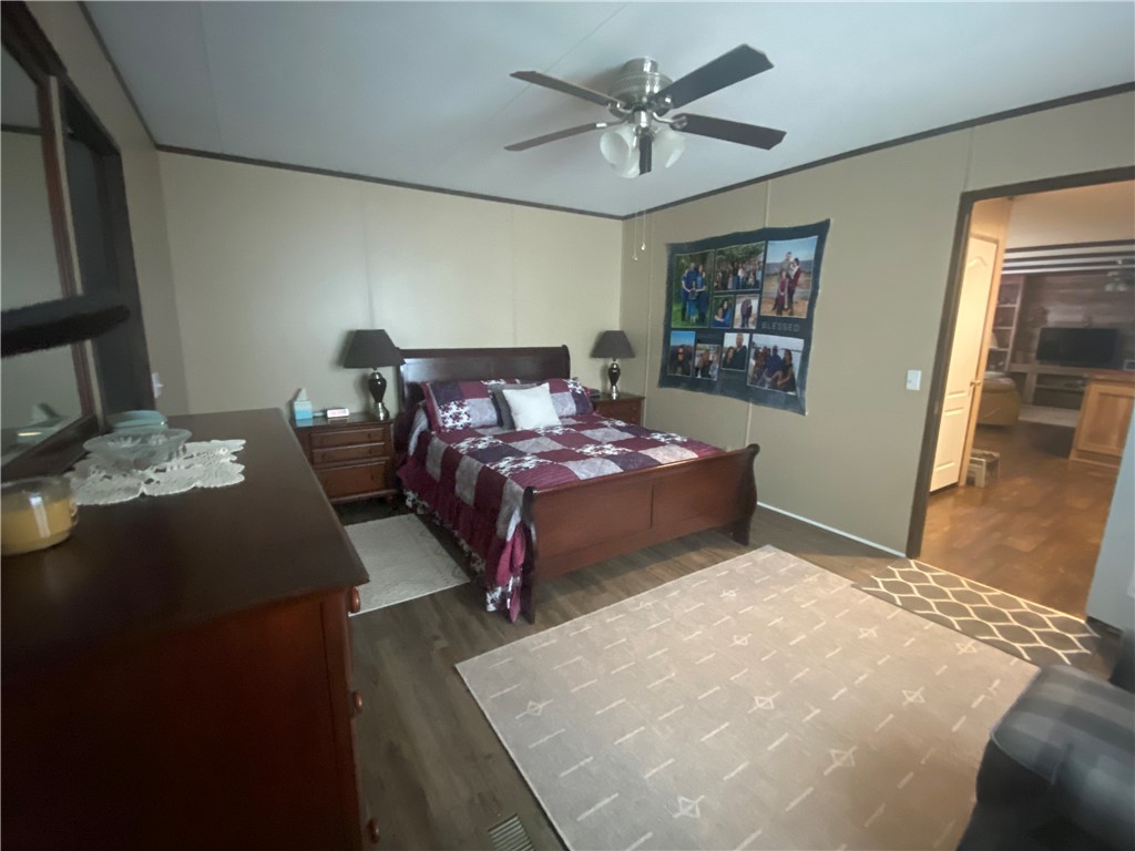 170 Morrow St Property Photo 12
