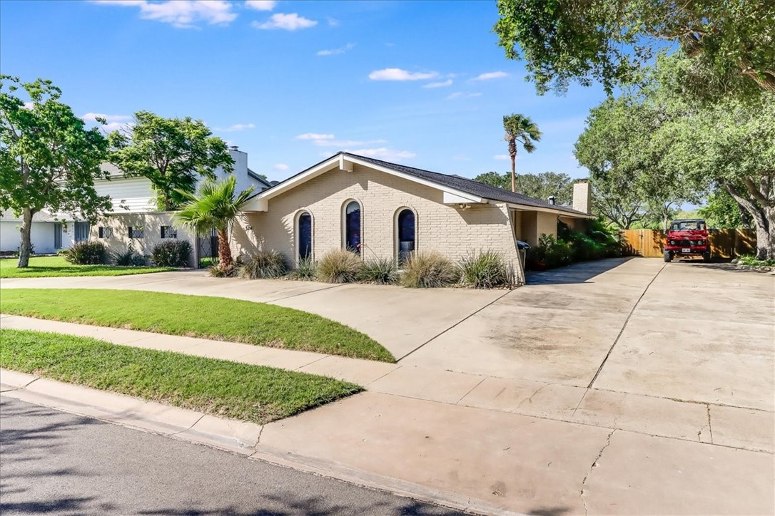 5241 Saint Andrews Dr Property Photo 10