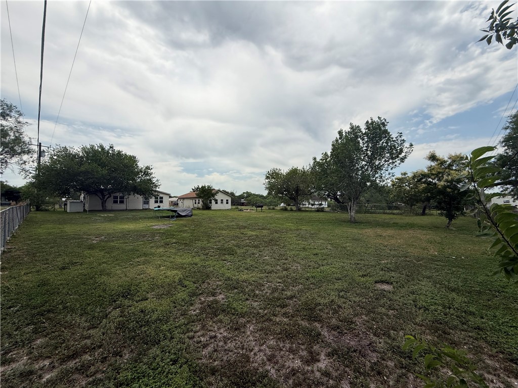 9047 County Road 471 Property Photo 5