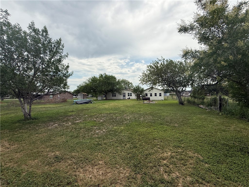 9047 County Road 471 Property Photo 6