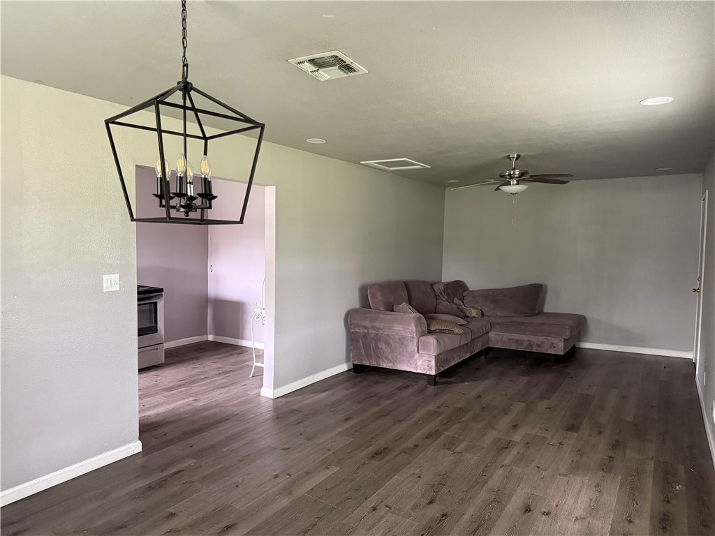 9047 County Road 471 Property Photo 13