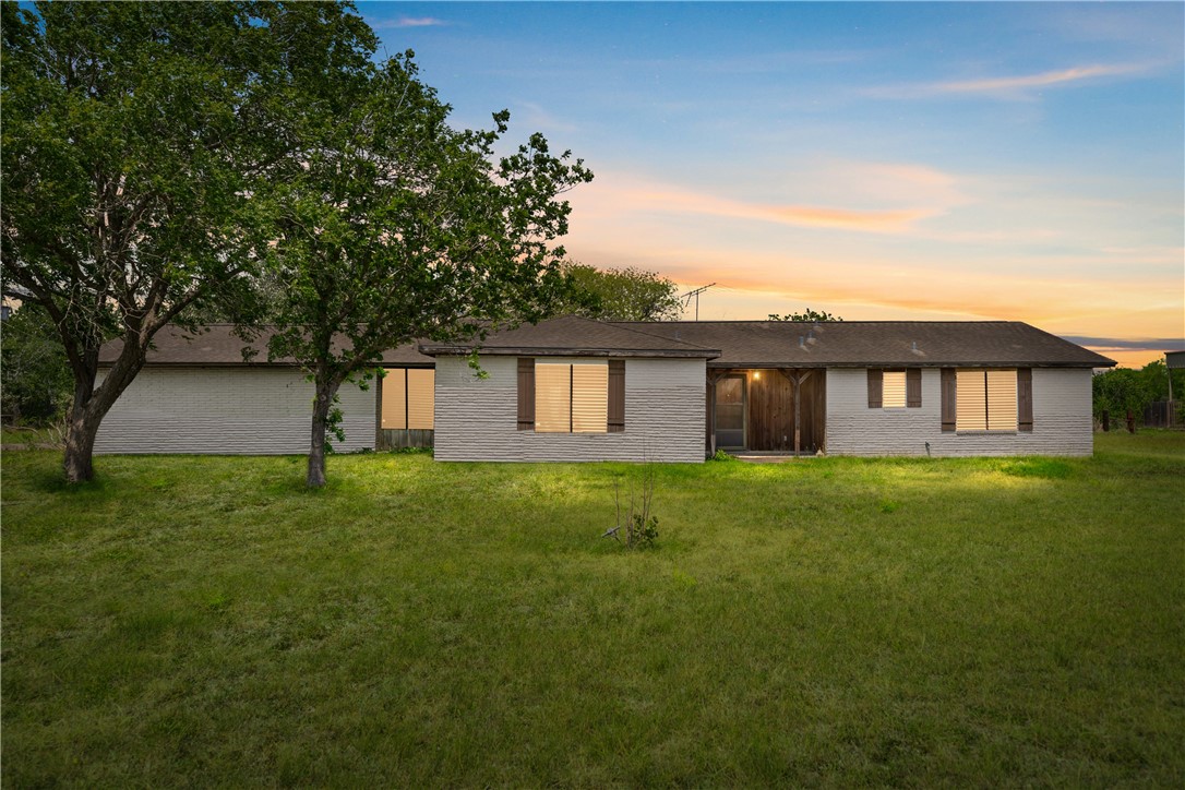 5469 Sunset Trail Property Photo 1