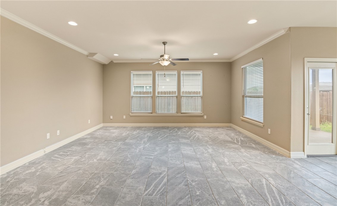 2222 Cuarzo Dr Property Photo 4