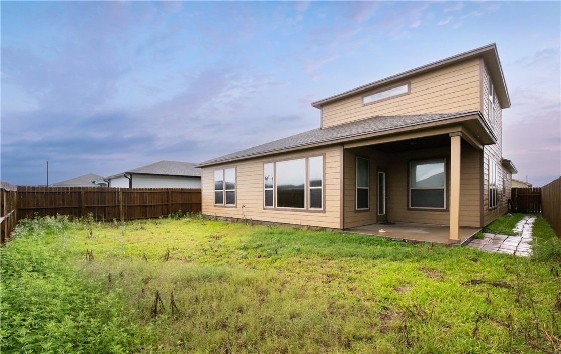 2222 Cuarzo Dr Property Photo 19