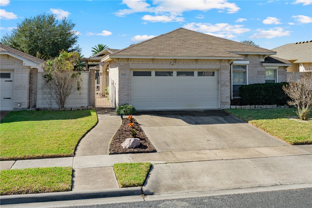 7437 Long S Dr Property Photo 1