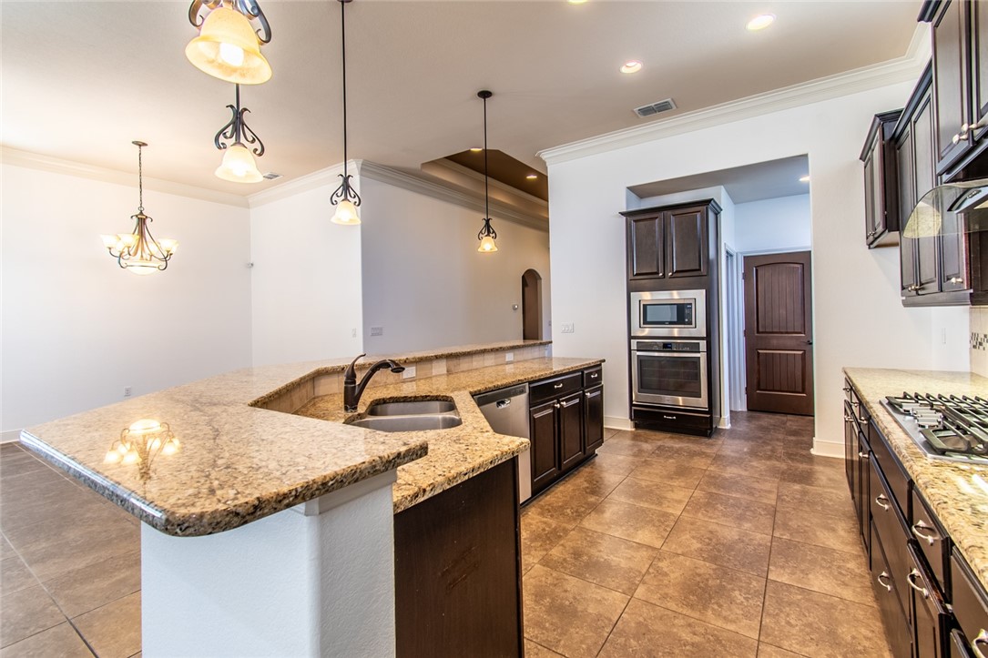 8054 Calgary Dr Property Photo 3