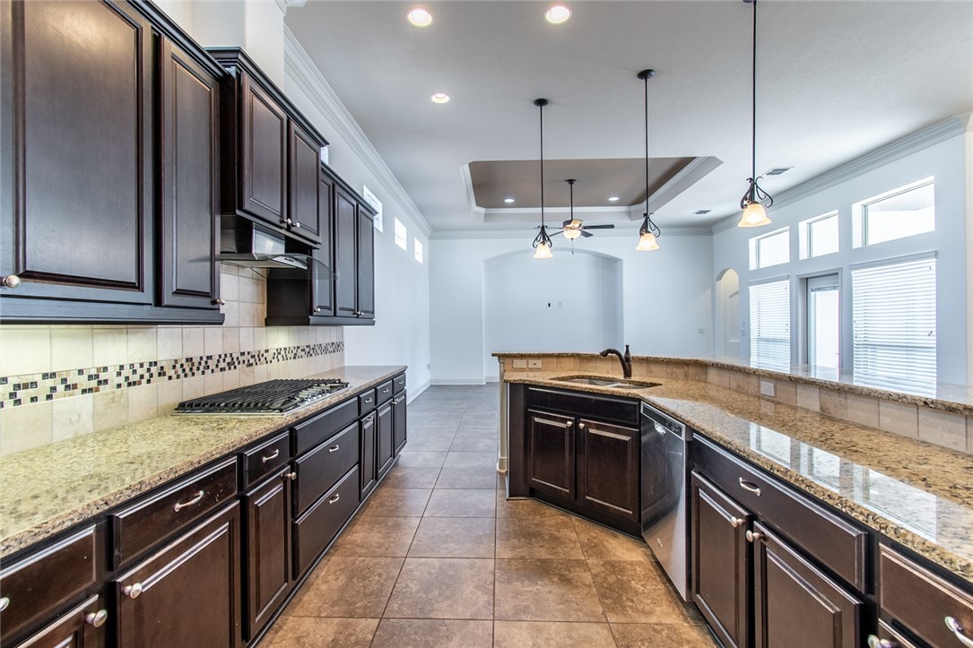 8054 Calgary Dr Property Photo 4