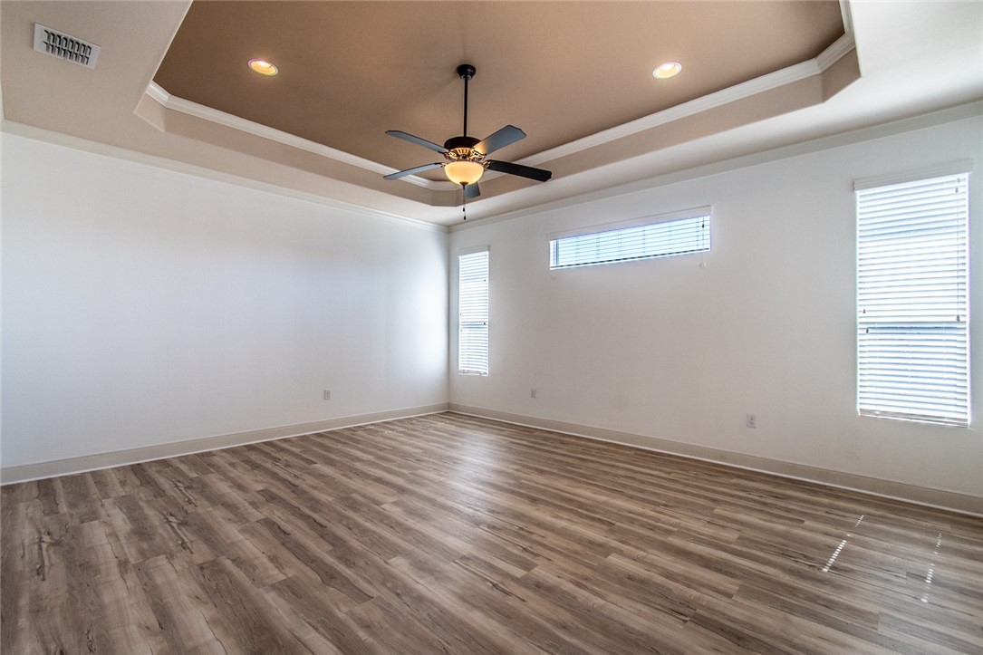 8054 Calgary Dr Property Photo 7