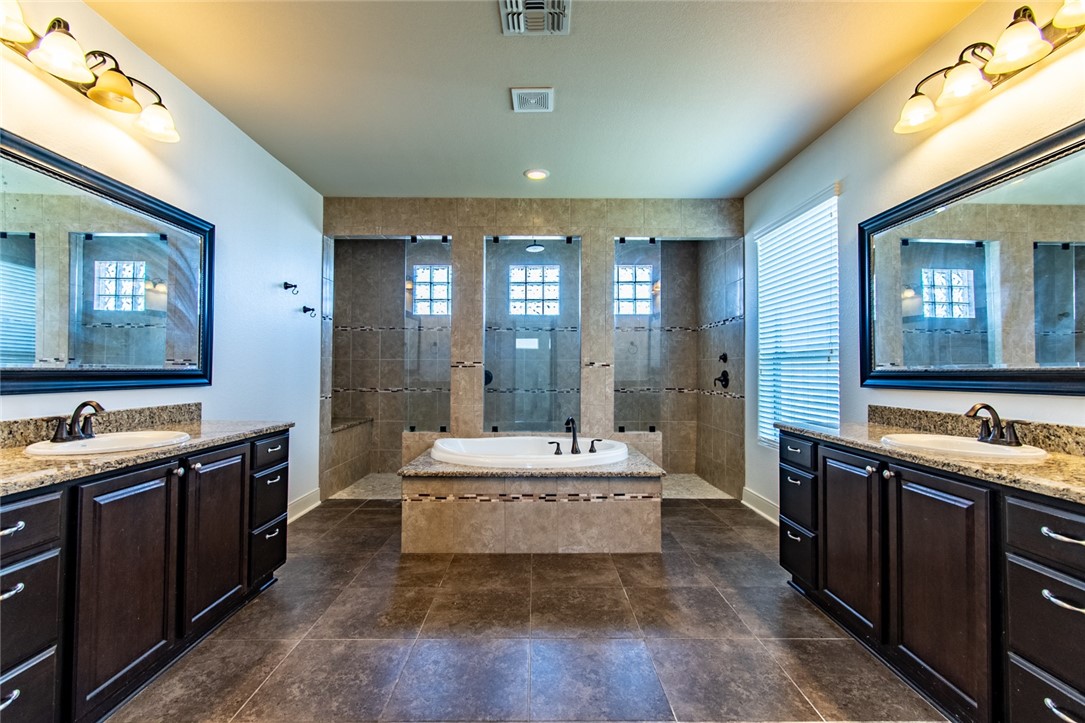 8054 Calgary Dr Property Photo 9