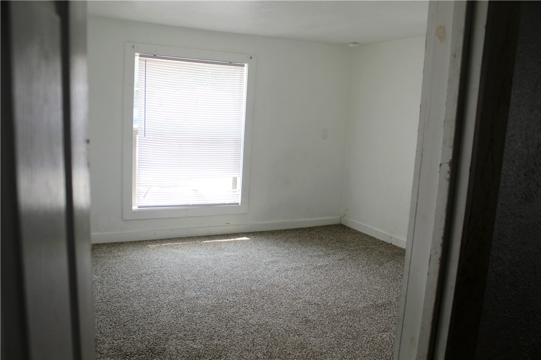 1110 Elgin St Property Photo 8