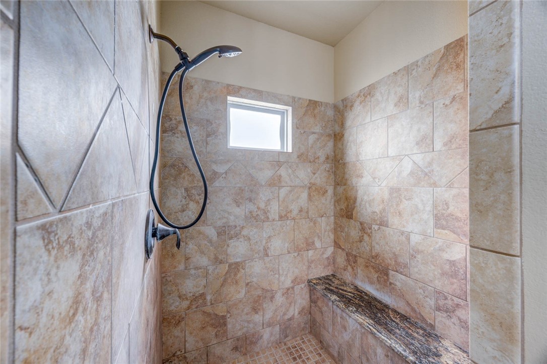 3722 Lake Hawkins Ct Property Photo 11