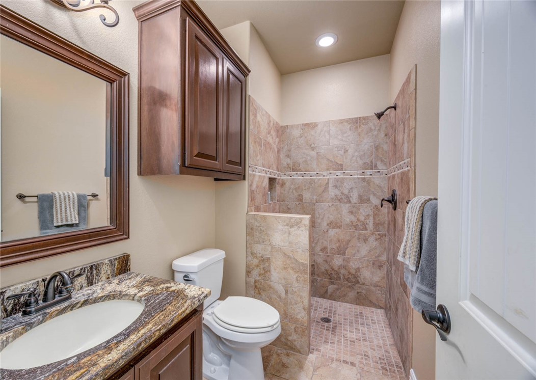 3722 Lake Hawkins Ct Property Photo 14