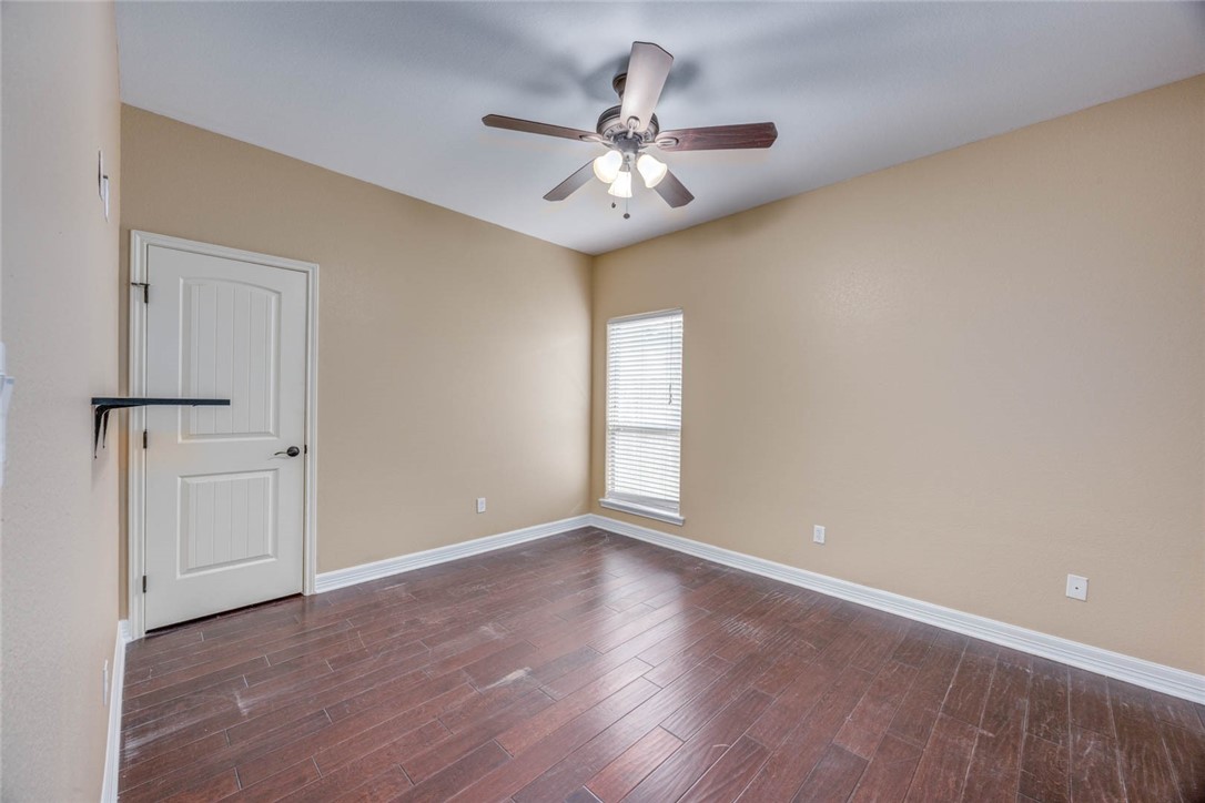 3722 Lake Hawkins Ct Property Photo 16