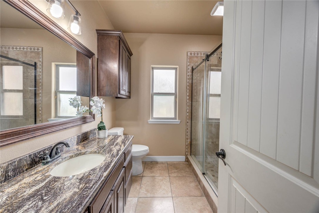 3722 Lake Hawkins Ct Property Photo 17