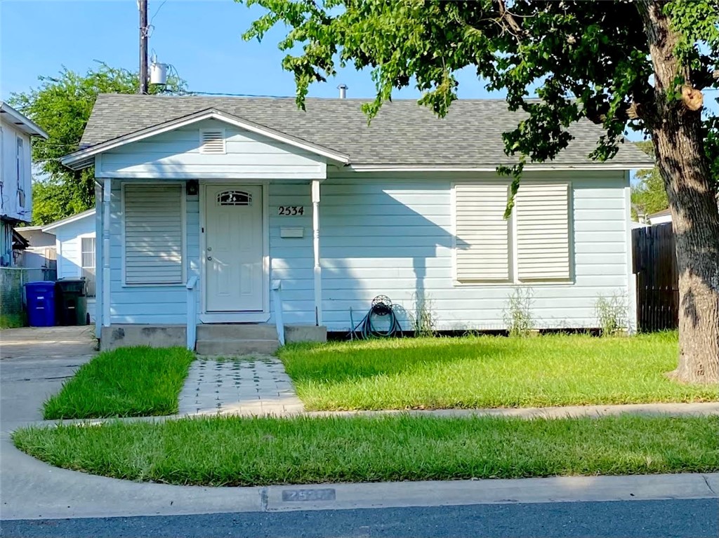 2534 Nogales St Property Photo 1