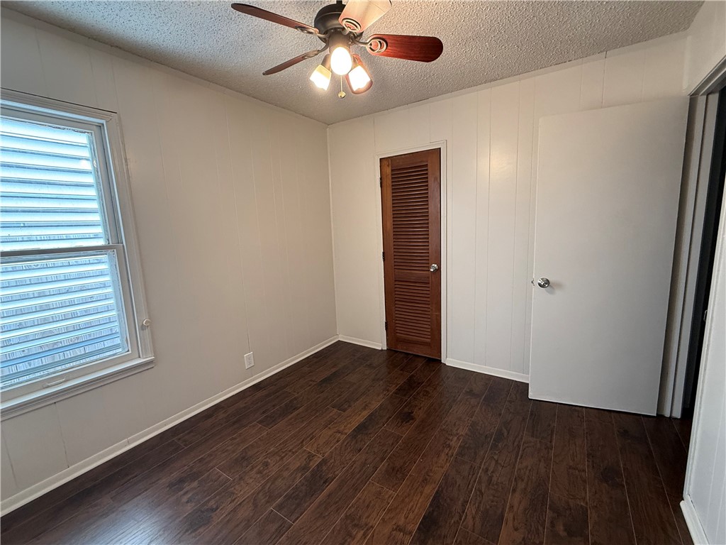 2534 Nogales St Property Photo 7