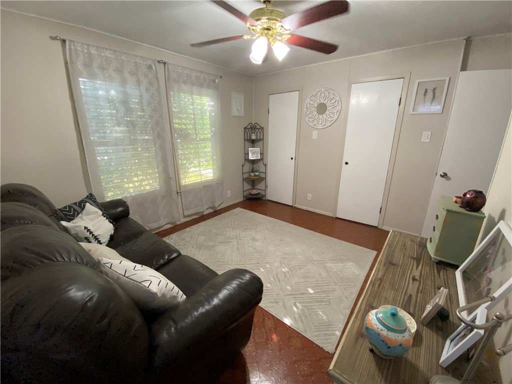 2534 Nogales St Property Photo 9