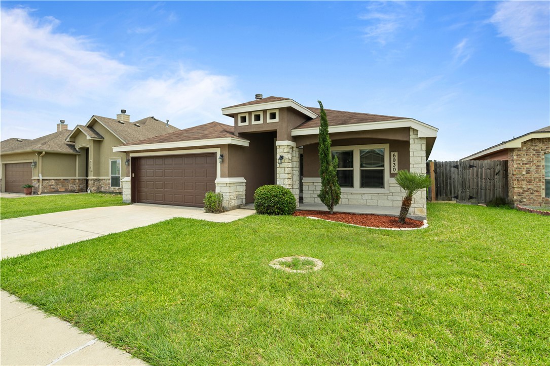 6930 Anastasia Property Photo 3