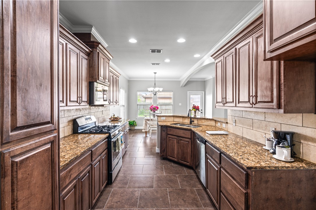 6930 Anastasia Property Photo 16
