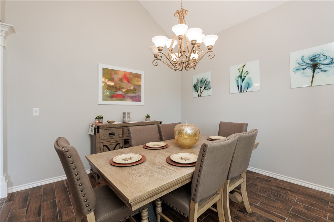 7533 Rancho Vista Blvd Property Photo 8