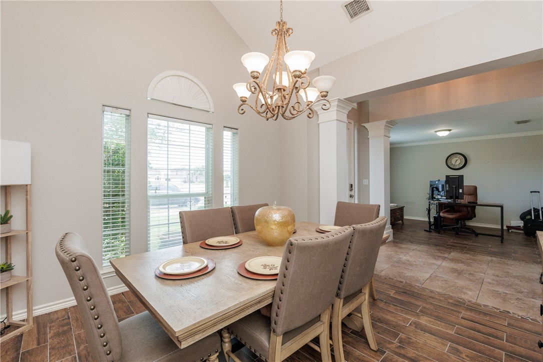 7533 Rancho Vista Blvd Property Photo 9