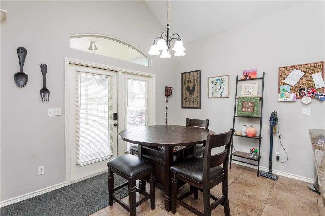 7533 Rancho Vista Blvd Property Photo 13