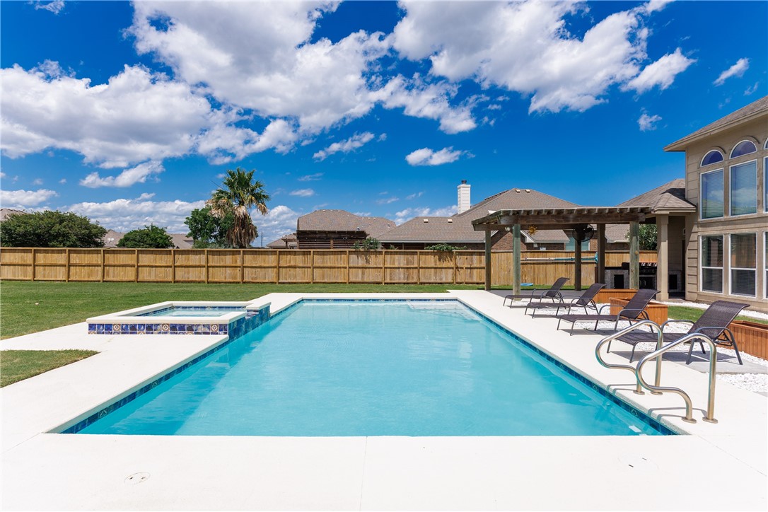 7533 Rancho Vista Blvd Property Photo 22