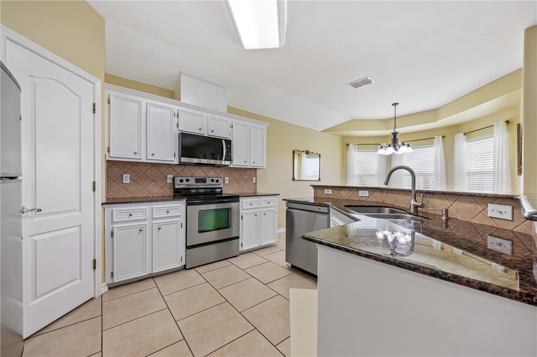 3137 Masterson Dr Property Photo 7