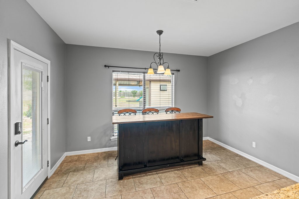 156 Lakeview Trace Property Photo 11