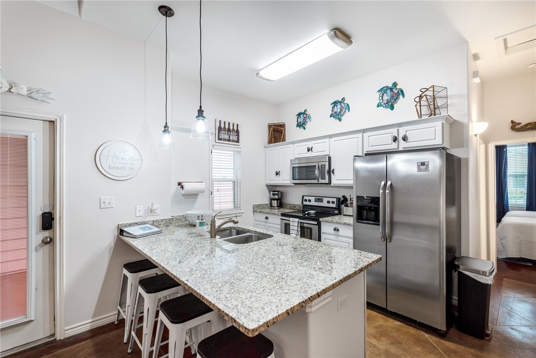 14205 Anegada Dr Property Photo 5