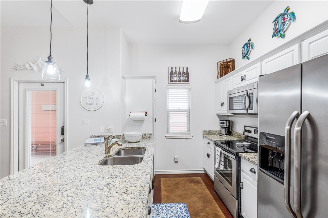 14205 Anegada Dr Property Photo 6