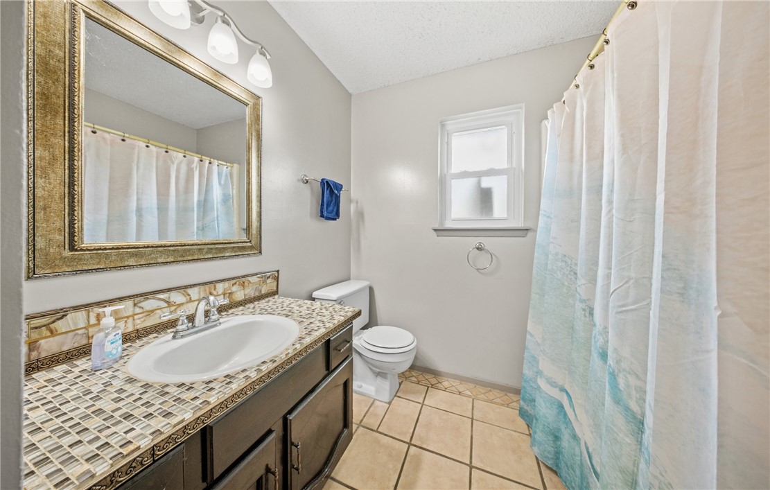 826 Saint Phillip Ct Property Photo 12