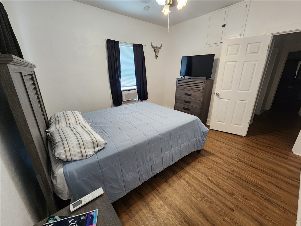 1613 6th St Property Photo 7