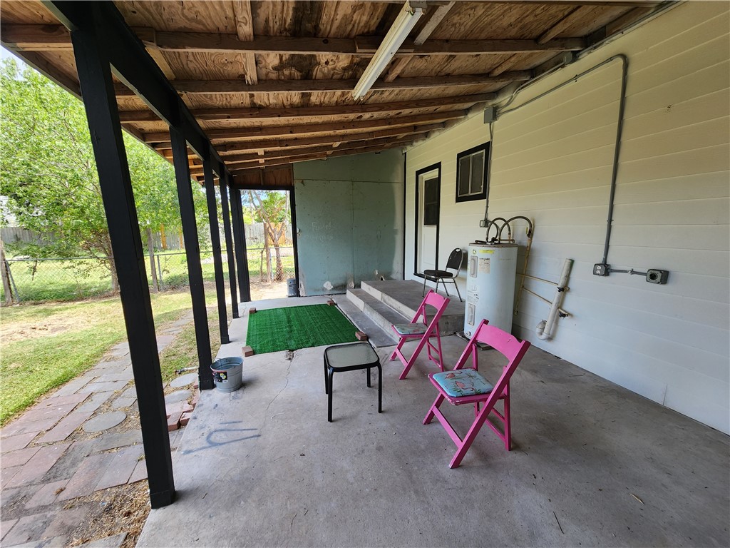 1613 6th St Property Photo 11